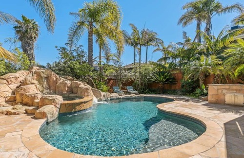 Olde Solana Beach House | Ultimate Beach Retreat - Steps to Beach, Private Pool/Spa