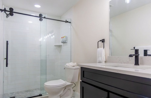 Steamboat Springs Hotel | Ultimate Colorado Getaway! Two Serene Units with Kitchen, Near Steamboat Ski Resort, Skiing, Hiking Free Shuttle Service!