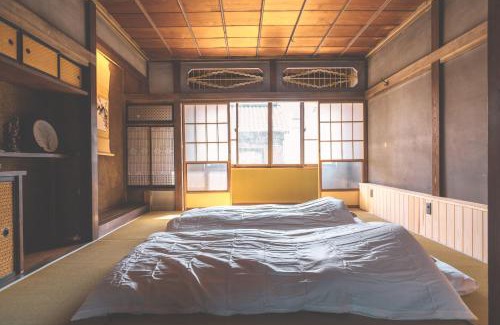 Shimizu Ward Villa | Ultimate Comfort with Finest Handmade Futon - 清々庵 momen JR駅2分 築100年 100m2貸切り