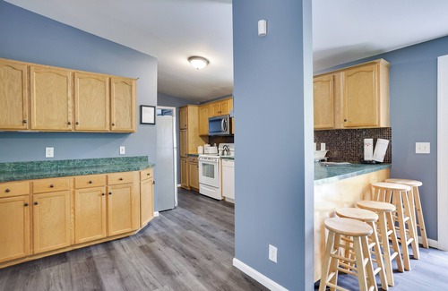 Tobyhanna House | Ultimate Game room/w 7 BR Sleeping 24 In Poconos