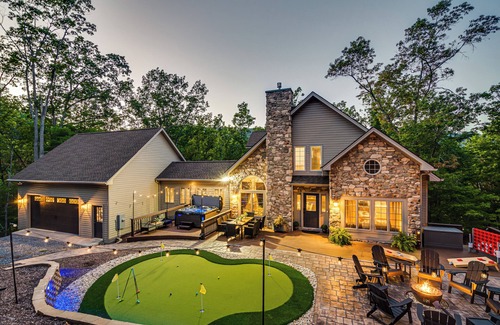 Massanutten Cabin | Ultimate Getaway: A Resort within a Resort