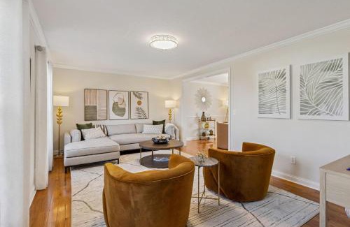 Parma House | Ultimate Group Escape Heated Pool - 12 Guests