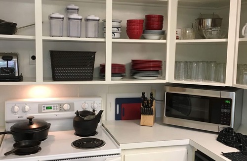 Cadillac Cottage | Ultimate Location for Up North Relaxation & Fun!