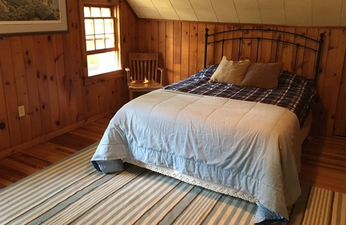Cadillac Cottage | Ultimate Location for Up North Relaxation & Fun!