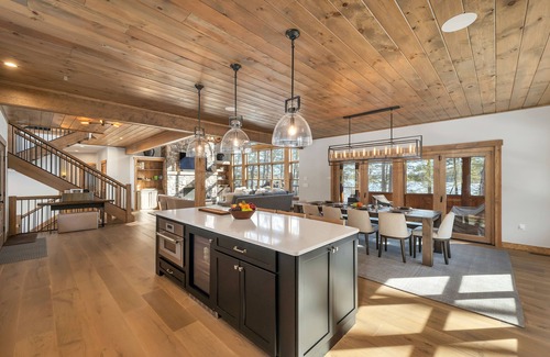 Moultonborough House | Ultimate luxury experience on Winnipesaukee Sleeps 18 Huge Beach