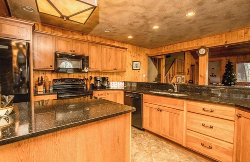 Bessemer House | Ultimate Luxury with Stunning Views-Trailside Home On Powderhorn Mtn With Hot Tub & Sauna