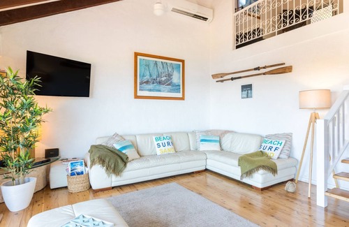 Kiama Heights Cottage | Ultimate oceanfront home
