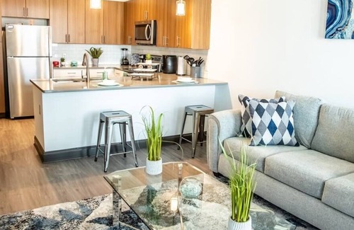 Downtown Apartment | Ultimate Serenity Room