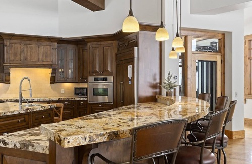 Salt Lake Mountain Resorts House | Ultimate Ski Retreat at Solitude Mountain Resort - Apex Lodge