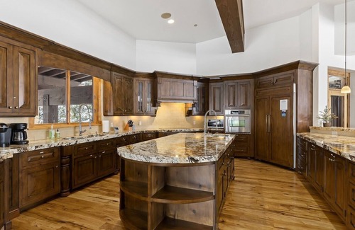 Salt Lake Mountain Resorts House | Ultimate Ski Retreat at Solitude Mountain Resort - Apex Lodge