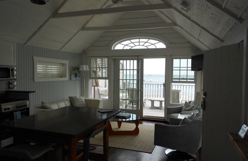 Provincetown Cottage | Ultimate Waterfront Boathouse Labrador Landing