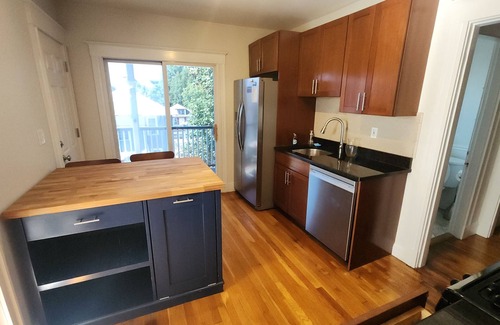 Dorchester Apartment | Ultra Conv. and Spacious 3-bedroom apartment in beautiful Boston with WiFi, AC