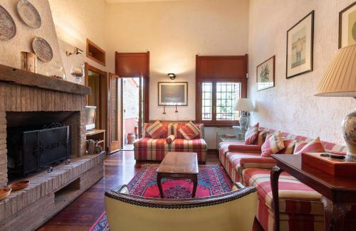 Zona III Marcigliana Villa | Ultra Luxe Villa w Stunning Pool Paradise