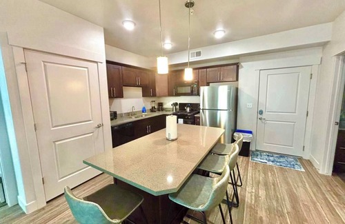 Downtown Salt Lake City Condo | Ultra-Luxury 2BR Downtown Condo