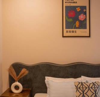Taj Ganj Apartment | Ultra Luxury 3BHK Stylish Apartment, Walk to Taj Mahal, 1500SQFT