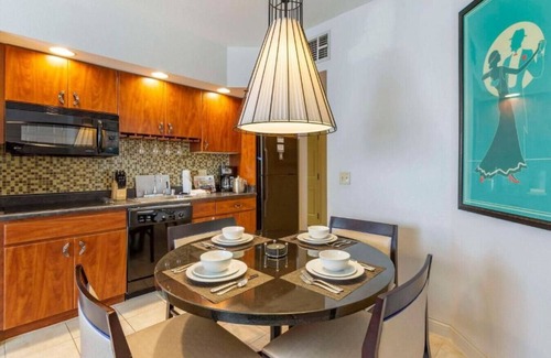Las Vegas Apartment | Ultra Modern 1BD condo near the Famous Las Vegas S