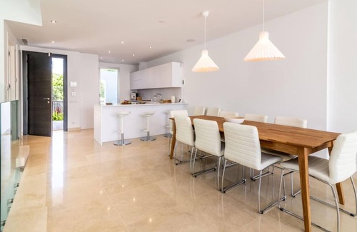 Marbella Cottage | Ultra-Modern 4-BDRM Townhouse La Finca (est. 2020)