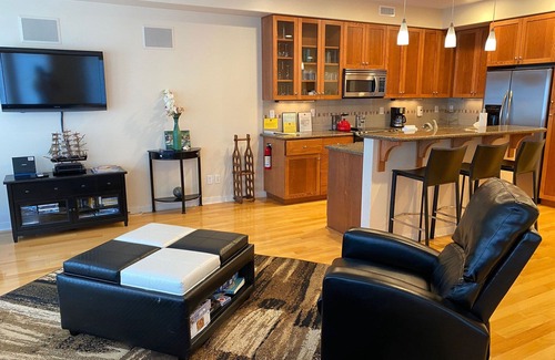 Yachats Condo | Ultra Modern Condo located in the Heart of Yachats! Walk to everything!