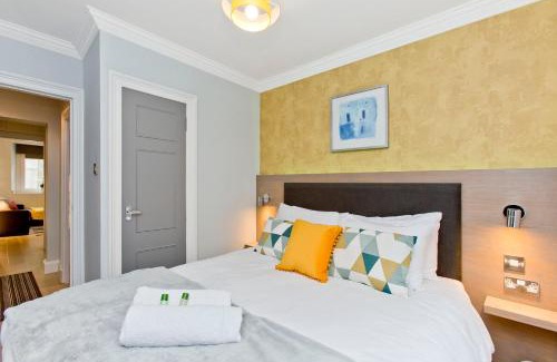 West End Apartment | Ultra Modern, West End Village, Refurbished basement appt
