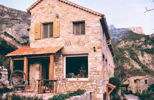 Castellane House | Un cadre magnifique, au coeur du Verdon