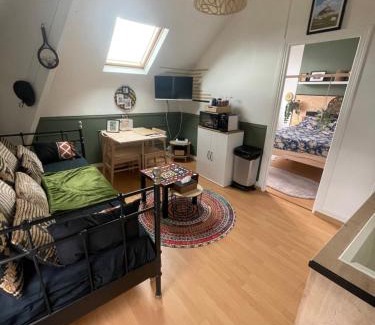 Sainte-Therese-Demi-Lune Apartment | Un cocon au Presbytère avec place de parking voiture gratuite