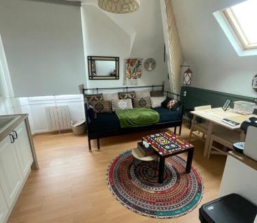 Sainte-Therese-Demi-Lune Apartment | Un cocon au Presbytère avec place de parking voiture gratuite