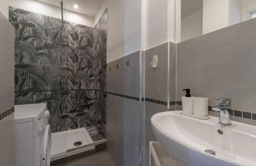 Novoli - San Donato Apartment | Un Nido di Charme in Florence-Tramvia Parking