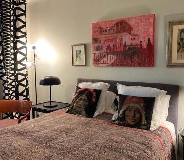 Saint-Parres-aux-Tertres Bed & Breakfast | Un Verger dans la Ville