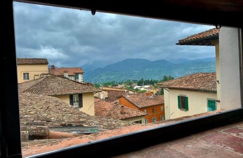 Mologno House | Una Terrazza nel Centro Storico