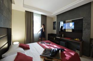 Foligno Hotel | UNAHOTELS Villa dei Platani Foligno