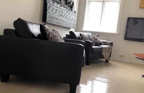 Downtown Apartment | Unbeatable location! A Rare Downtown Gem-Art Haven. LICENSE No. REK-2023-035485.