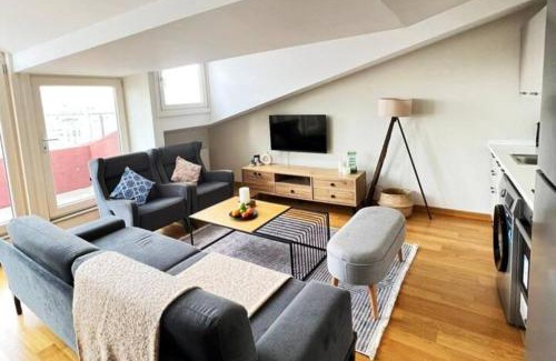 Gumussuyu Mahallesi Apartment | Unbeatable View, Cozy Penthouse with Terrace in Taksim Square
