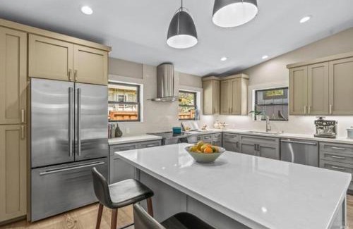 Alta Heights House | Uncork & Unwind I Sip, Soak & Stroll Downtown Napa