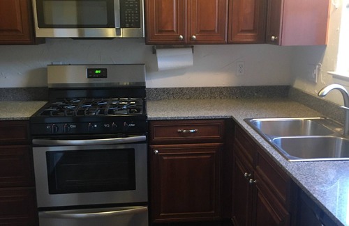 College Station House | Under 3/4 of a mile from A&M/Kyle Field ~ FREE football gameday PARKING PASS