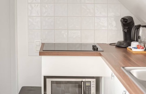 Grez-Doiceau Apartment | Under a perched roof, a small cocooning studio with private Spa