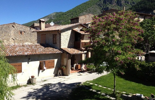 Barete House | Under the Arch, a holiday in the nature and silence of the Abruzzi Mountains