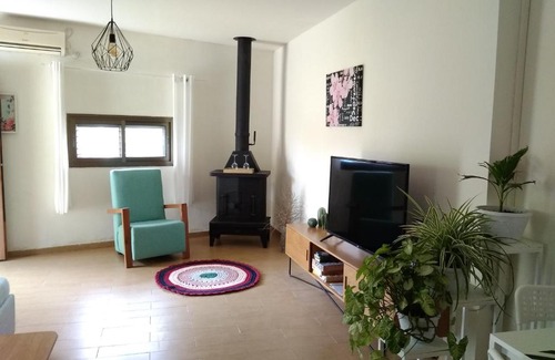 Aseret House | Under The Fig Tree