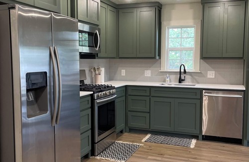 Onalaska House | Under the Pines on Lake Livingston- BEAUTIFUL WATER VIEW!