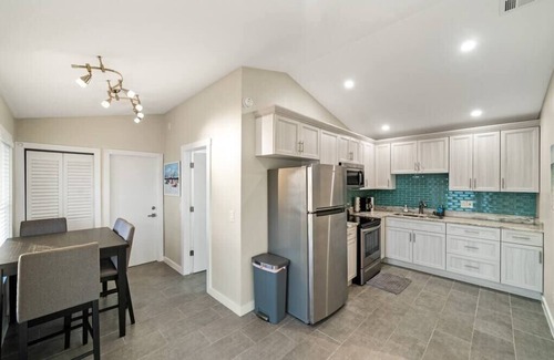 Orlando Beach Resort | Under the Umbrellas #10 - Waterfront Sunset View