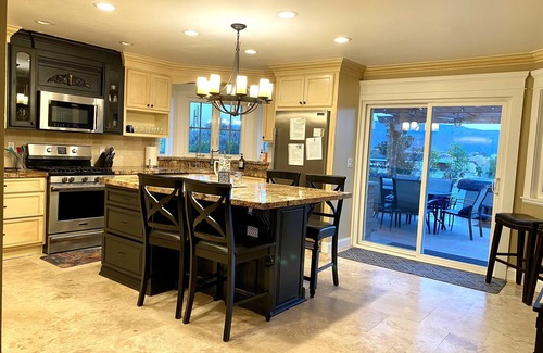 Temecula House | UNDERGOING RENOVATION IN 2025/Sleeps 8 Perfect Temecula Wine Country Location!