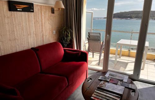 Crozon Apartment | Une terrasse sur la mer