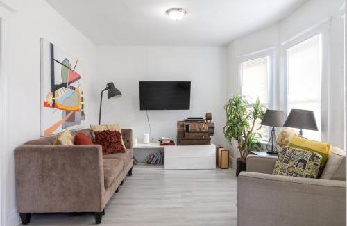 Detroit House | Unforgettable Detroit Stay: 4-Bedroom Haven wWiFi