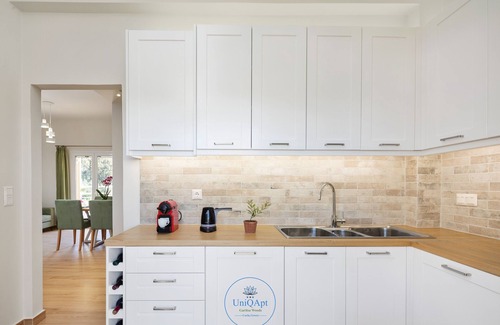 Corfu Town Apartment | UniQApt Garitsa Woods