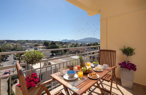 Corfu Town Apartment | UniQApt Garitsa Woods
