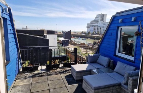 Folkestone Apartment | Unique 2BD Apartment Folkestone Harbour