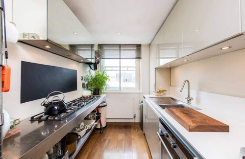 Colville Apartment | Unique 2bed Apartment, Portobello Rd
