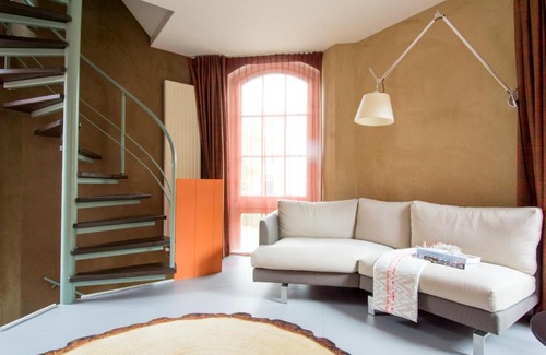 Centrale Markt Apartment | Unique 3 floor apartment at Westerpark