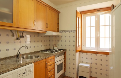 Misericordia Apartment | Unique apartment: 18th century glazed tiles (azulejos) in city center