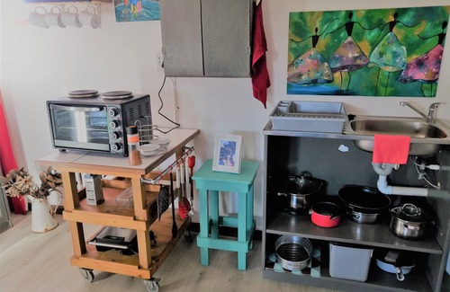 Paradise Beach Apartment | Unique apartment for 2, kick off your shoes and enjoy a comfortable stay.