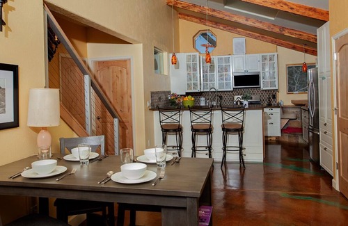 Boulder House | Unique Custom 2-bedroom house in the mountains